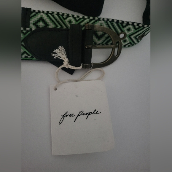 NWT Free people moving to mars printed belt - Jaded Jungle size L/XL - Picture 7 of 10